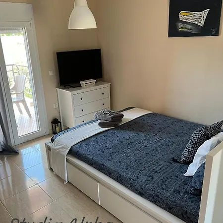 Апартаменты Alpha Никити